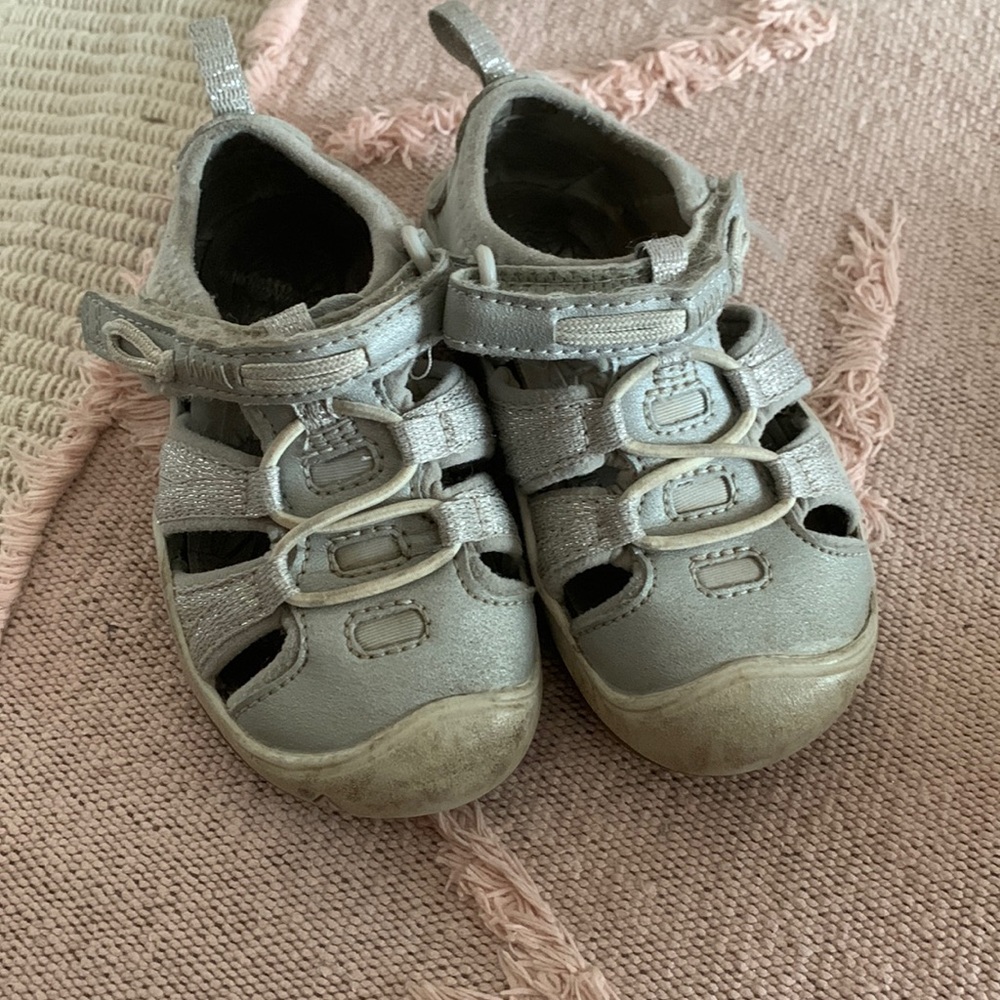 Keen Sandals size 7